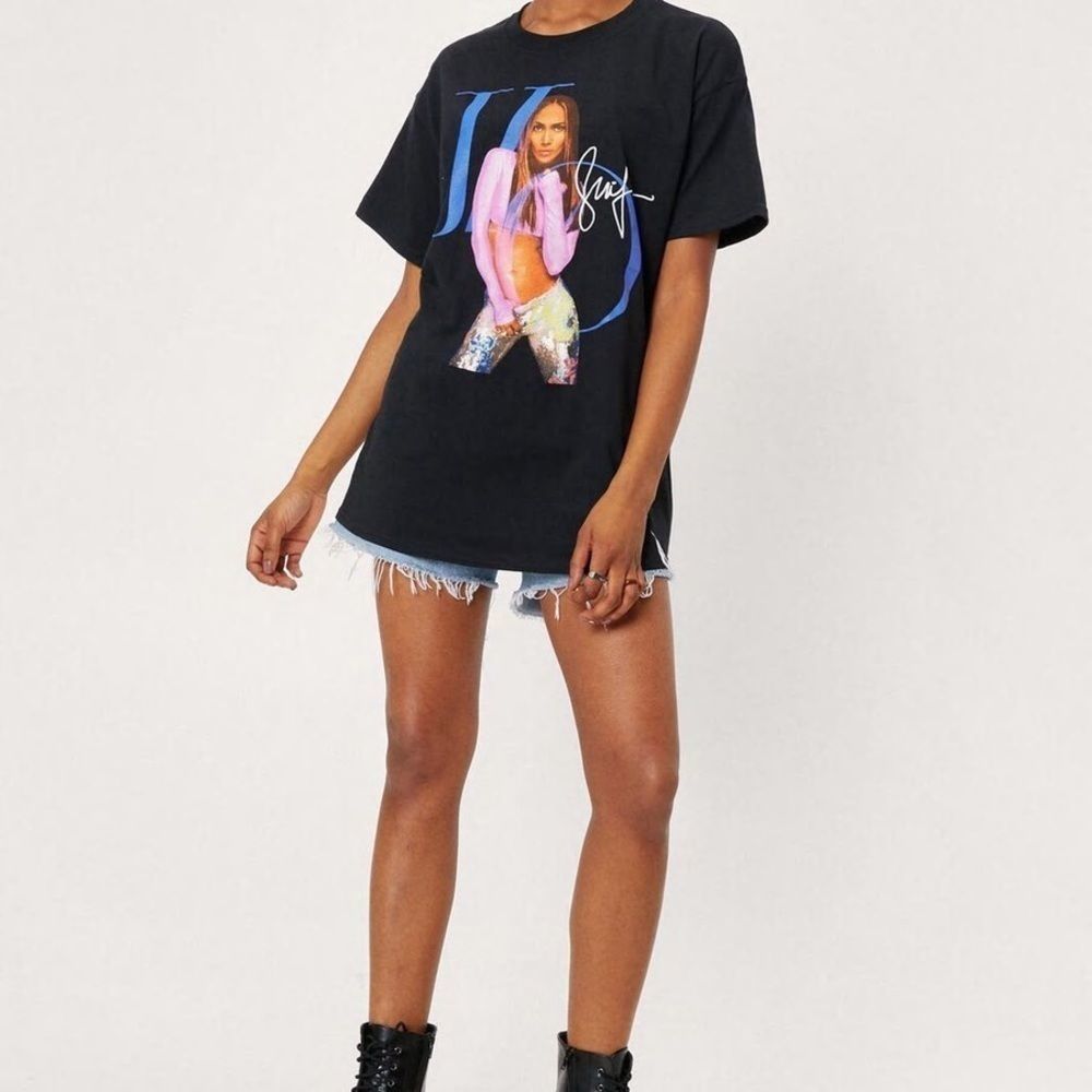 Jennifer Lopez Oversized Graphic Tee
